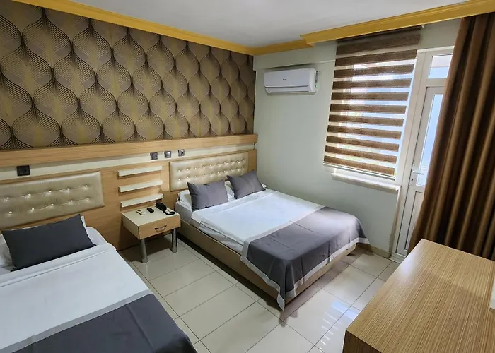Standard Queen Room